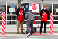 20-12-12 Salvation Army bell ringing